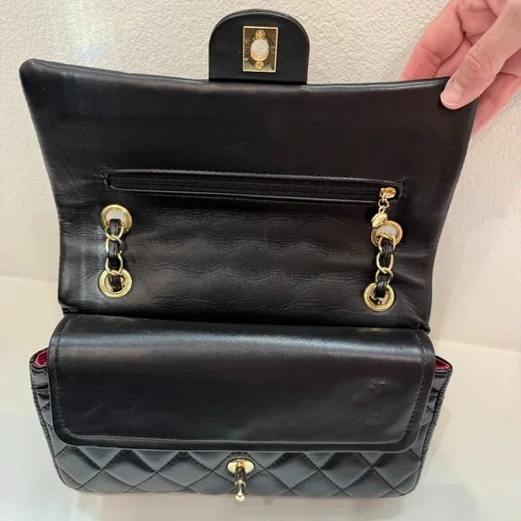 Black Quilted Chain Strap Shoulder Bag Gold Hardware Flap Purse - Picture 2 of 4